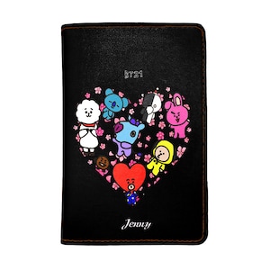 Fundas de pasaporte de piel sintética de PicasaTravel (portapasaportes) para viajes [Nombre personalizado] Linda mascota del ejército K-pop BTS Bangtan B.T.21