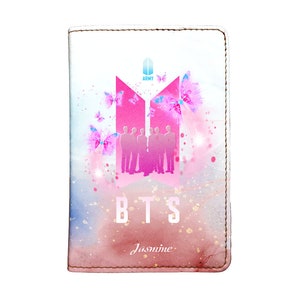 PicasaTravel Capas de passaporte de couro sintético (porta-passaporte) para viagens [nome personalizado] Fã fofo de K-pop B.T.S. Army Bangtan