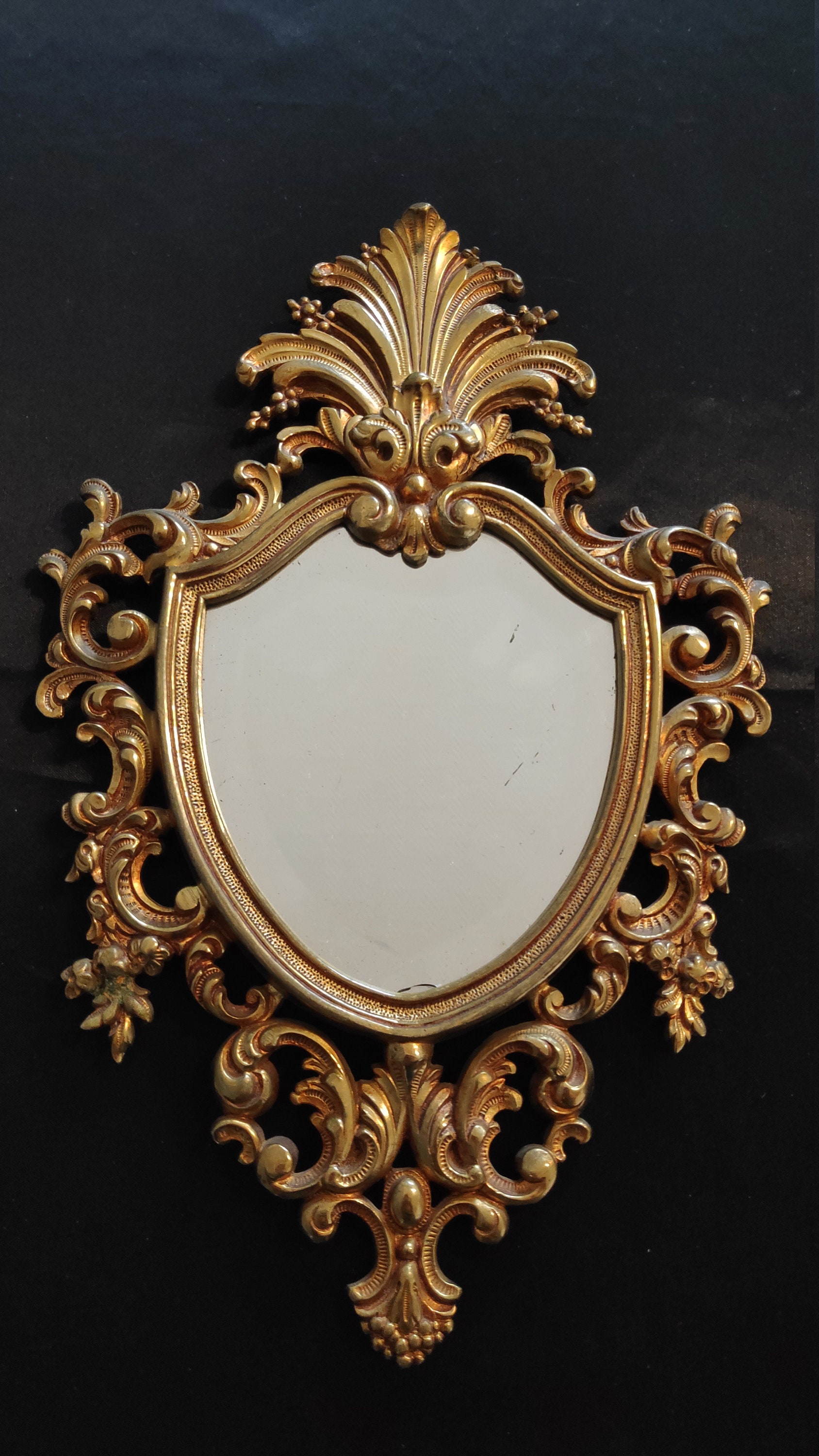 Miroir Rocaille en Métal Doré