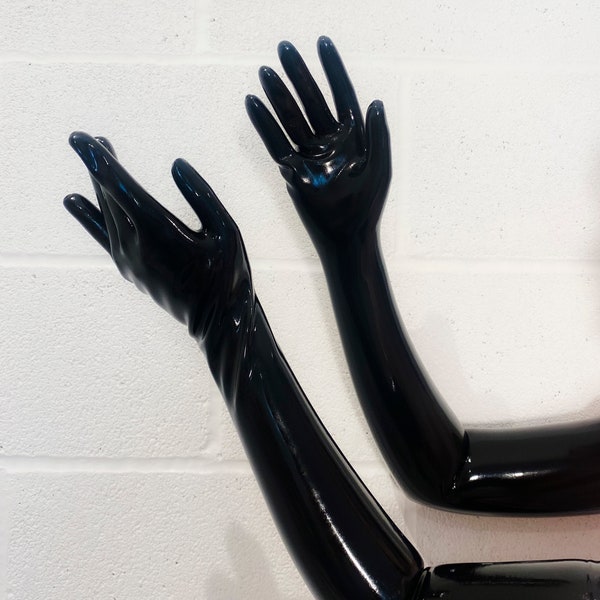 Gants aux épaules en caoutchouc latex noir