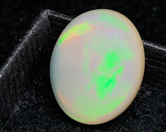 Natural 5.3 Carats White Oval Ethiopian welo miles Opal Gemstone, Good quality for sales, Inclusion less Opal stone for making Jewelry
