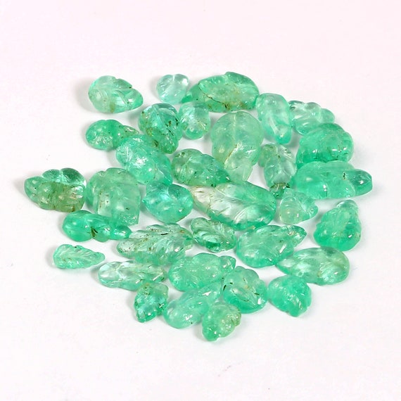 Natural Carved Ethiopian Emerald Gemstones for Pendant