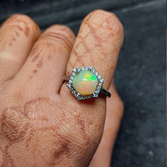 Anillo natural de piedra preciosa de opalo etiope anillo de solitario solido silver 925 anillo de chapado de plata lindo piedra de nacimiento de octubre anillo de opalo para ella Etsy Mexico