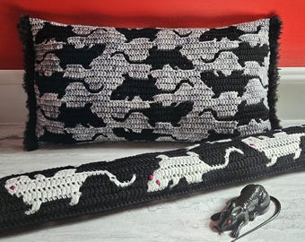 Padrão de crochê de mosaico de ratos por Sixel Design