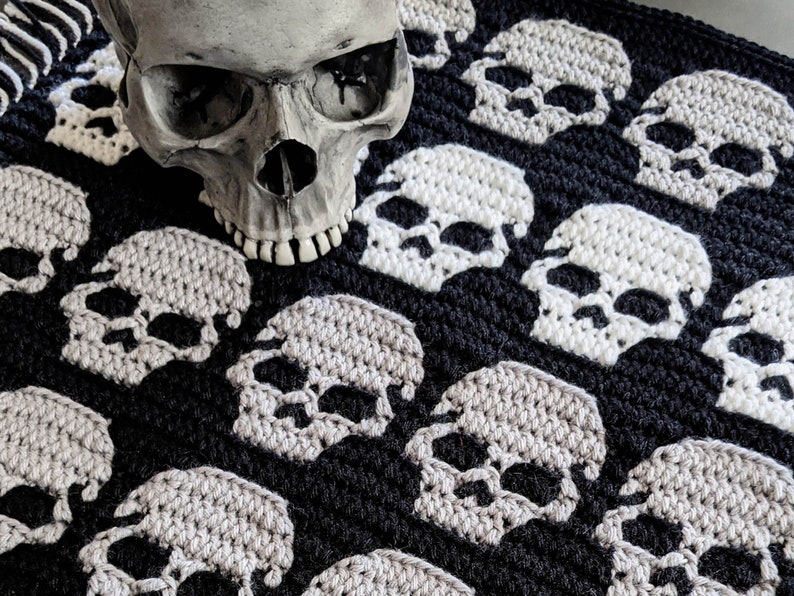 Big Skulls Mosaic Crochet Pattern Chart by Sixel Design image 8