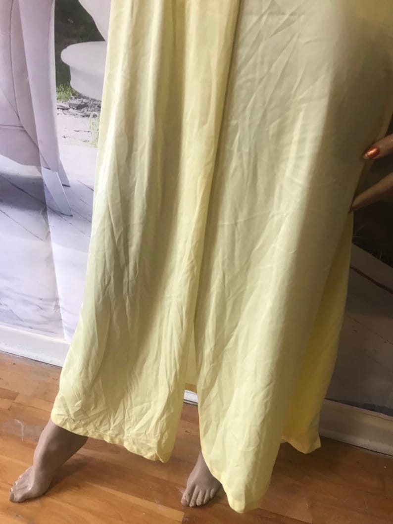 Vintage Slumber Suzy night gown duster yellow tall girl lingerie with lace trims size S