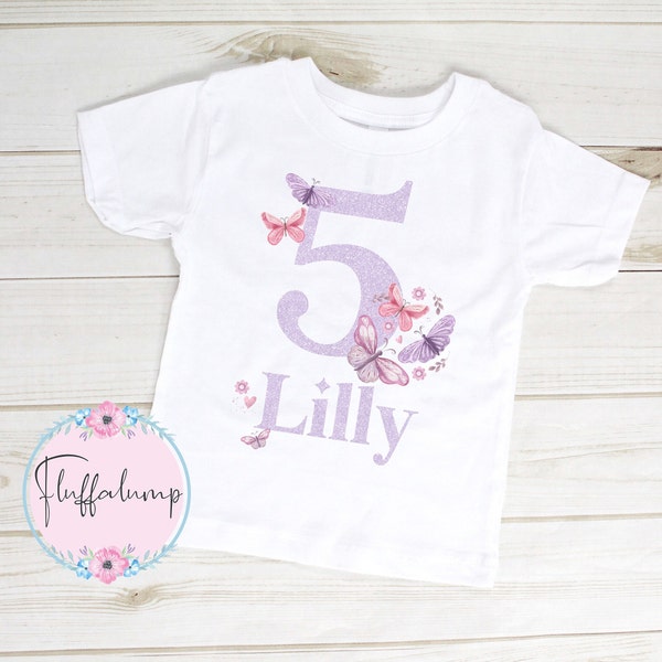 Personalisiertes Schmetterlings-Geburtstags-T-Shirt | Geburtstags-Andenken | Personalisiertes Geburtstagsgeschenk | Junge Mädchen Geburtstag T-Shirt | Lila Schmetterling