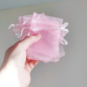 Różowe woreczki organzowe - Małe woreczki organzowe 9 cm x 7 cm - Woreczki na biżuterię - Woreczki na upominki ślubne - Woreczki na prezenty na imprezę - 10/20/30/40/50/100 sztuk