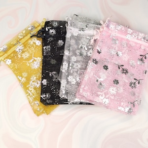 Silver Daisy Organza Bags, 10x15 cm, Jewellery Bags, Wedding Gift Bags, Drawstring Bags for Gifts