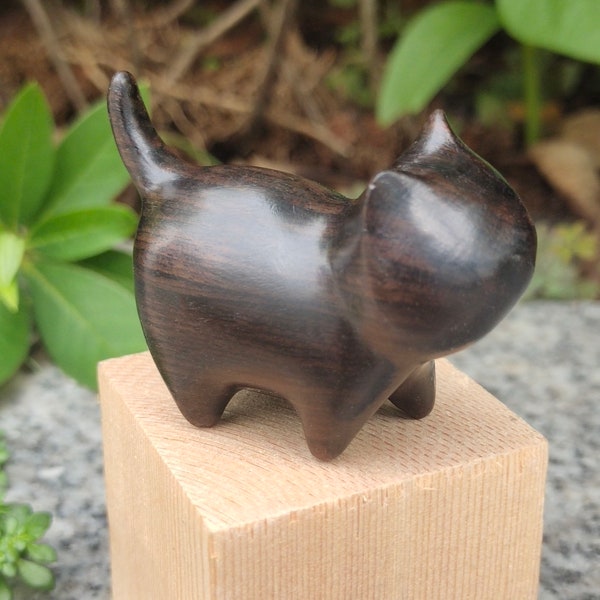 Wooden Black Cat,Kitty Figurines,Cat WoodCarving,Wooden Cat Sculpture,Animals Lovers Gifts,Home Decor,Gifts for her,Birthday Gifts,Cat Gifts