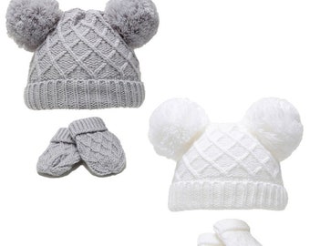 baby wooly hat and mittens
