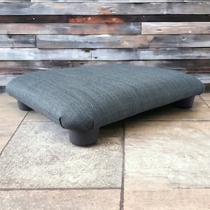 Low firm Footrest small under desk PLAIN firm 7.5 cm footstool with plastic feet / handmade foot stool gift or bed step for pupil ASAP