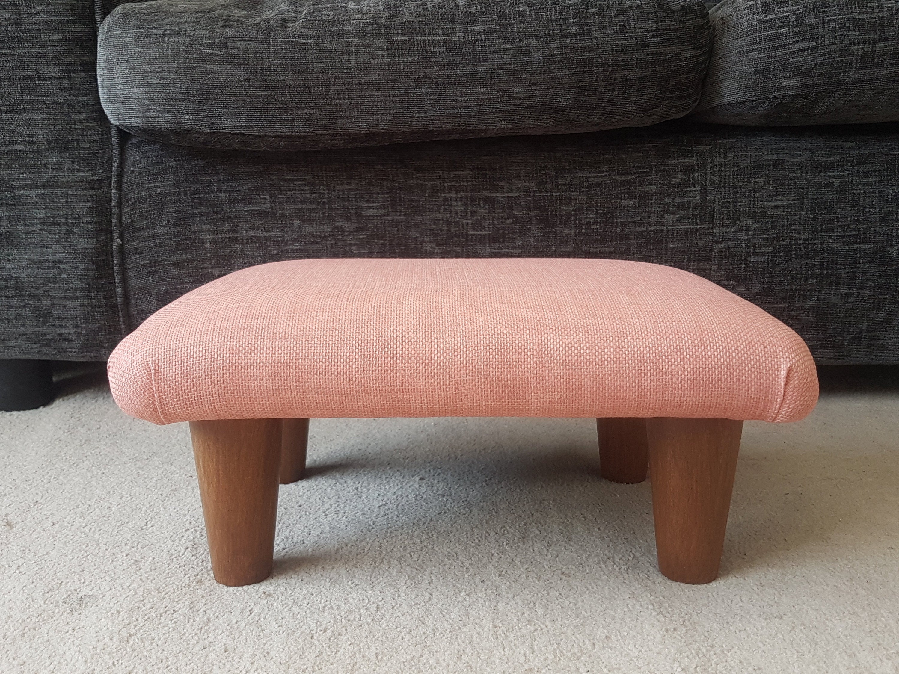 NEW Small Between 10-26 Cm 410 Solid Plain Footstool With Wooden or Plastic  Feet / Upholstered Stool Many Colours Footrest Bed Step Pupil 