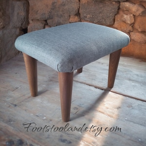 Reposapiés otomano pequeño de 26 cm de altura (10&quot;), taburete liso y sólido con patas de madera o plástico / reposapiés para oficina en casa / escalón de cama para alumnos mayores