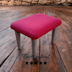 Pequeño puf otomano de hasta 26 cm de alto - Taburete liso con patas de madera o plástico - Reposapiés debajo del escritorio, escalón de cama, regalo para papá y mamá