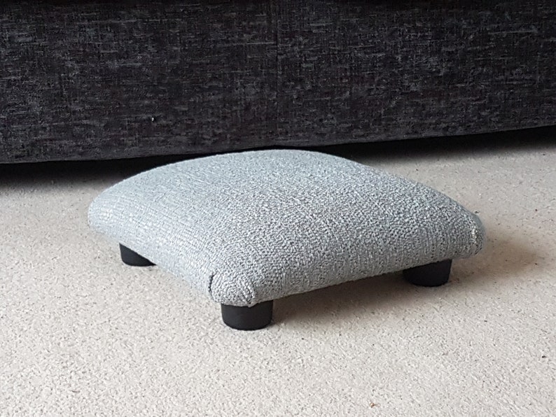 Square Under Desk Footstool 10 Cm Small Square Under Desk Footstool 10 Cm