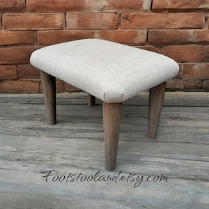 Reposapiés pequeño hecho a mano de hasta 26 cm 14 pulgadas de alto, Reposapiés con patas de madera o plástico, taburete de yoga tapizado para escritorio, reposapiés para cama para alumno