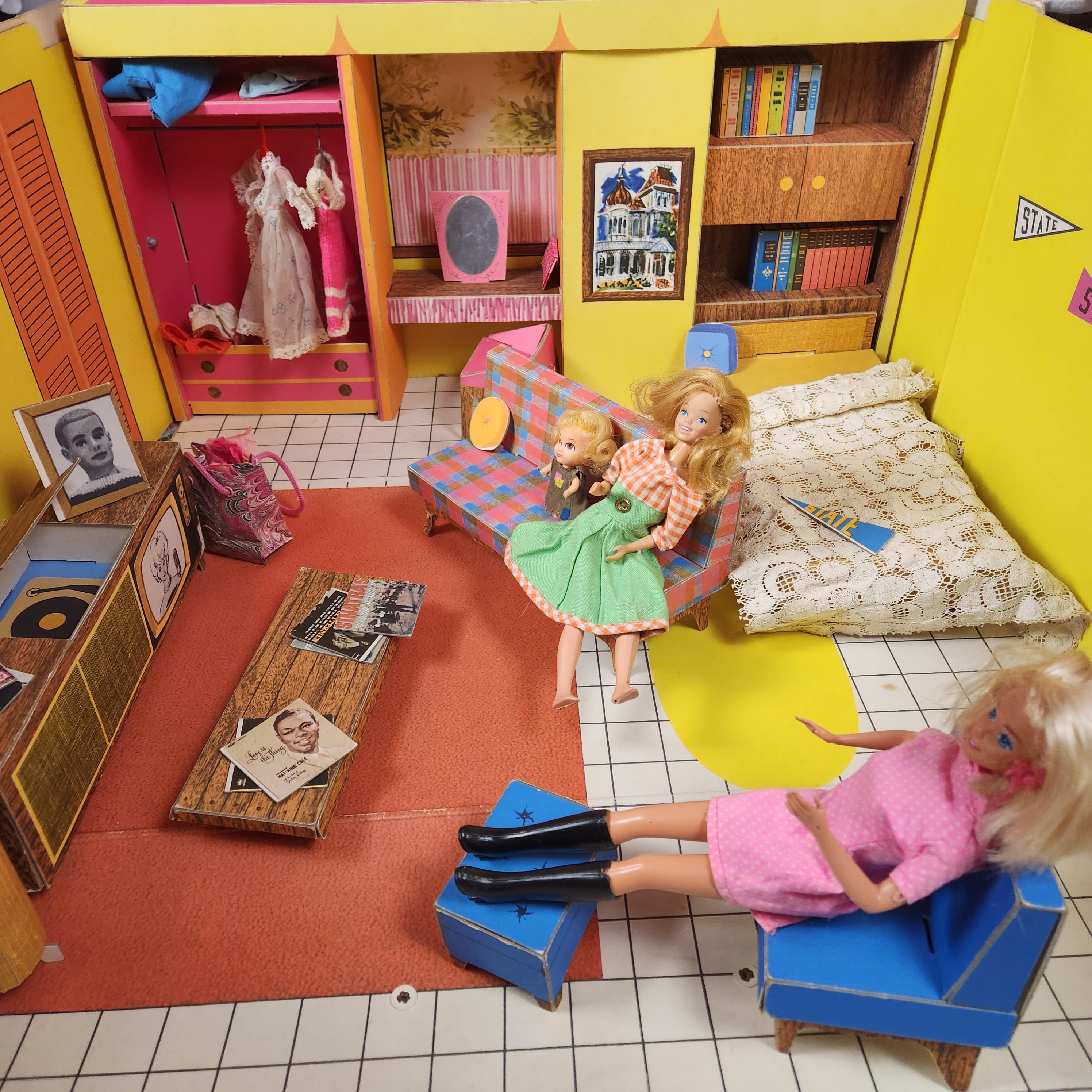 1962 Barbie Dream House - Etsy