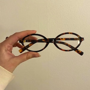 Women s Vintage vibe Oval Sunglasses leopard clear Eyewear Retro