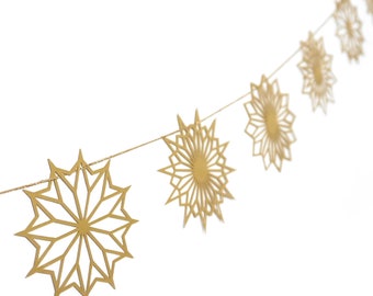 Geometric Star Garland, elegant birthday, winter wedding decor, window display, New Year bunting, Festive Christmas gold snowflakes