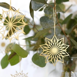 8 Gold Geometric Star Ornaments for alternative Christmas tree, bouquet decoration for plants, golden Scandinavian style festive bauble