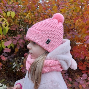 Handgestrickte Herbst Winter Kinder Mütze und Schal Set - Kleinkind Mädchen Bommel Beanie und Infinity Schal - Kleinkind Jungen Wolle Pompom Beanie Rundschal Set
