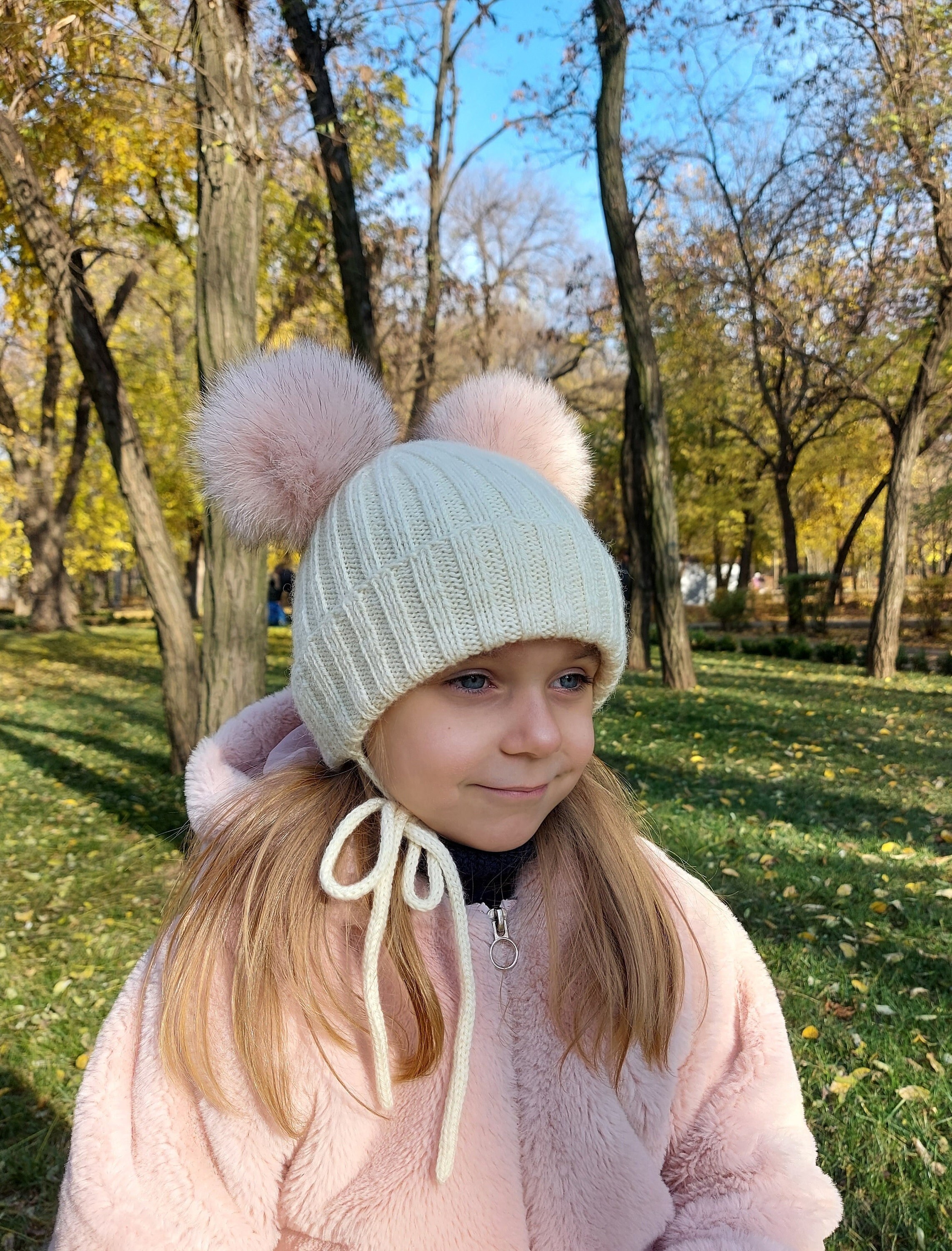 4937 Wool Kids Beret Hat And Cotton Lined Detachable Pom Knit Beanie Stormi Kids Beanies with Fur Pom Poms : FurHatWorld.com main image 3