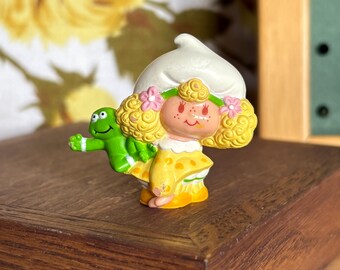 Lemon Meringue with Frappe - 1983 PVC Miniature Toy -Strawberryland Miniatures