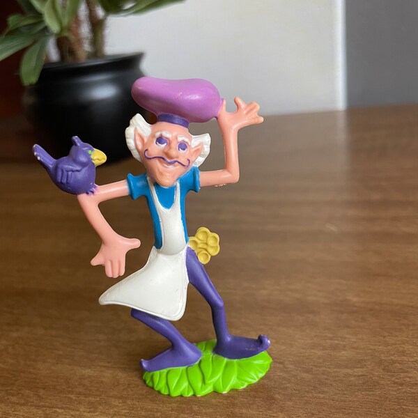 Purple Pieman with Berry Bird - 1983 PVC Miniature Toy -Strawberryland Miniatures