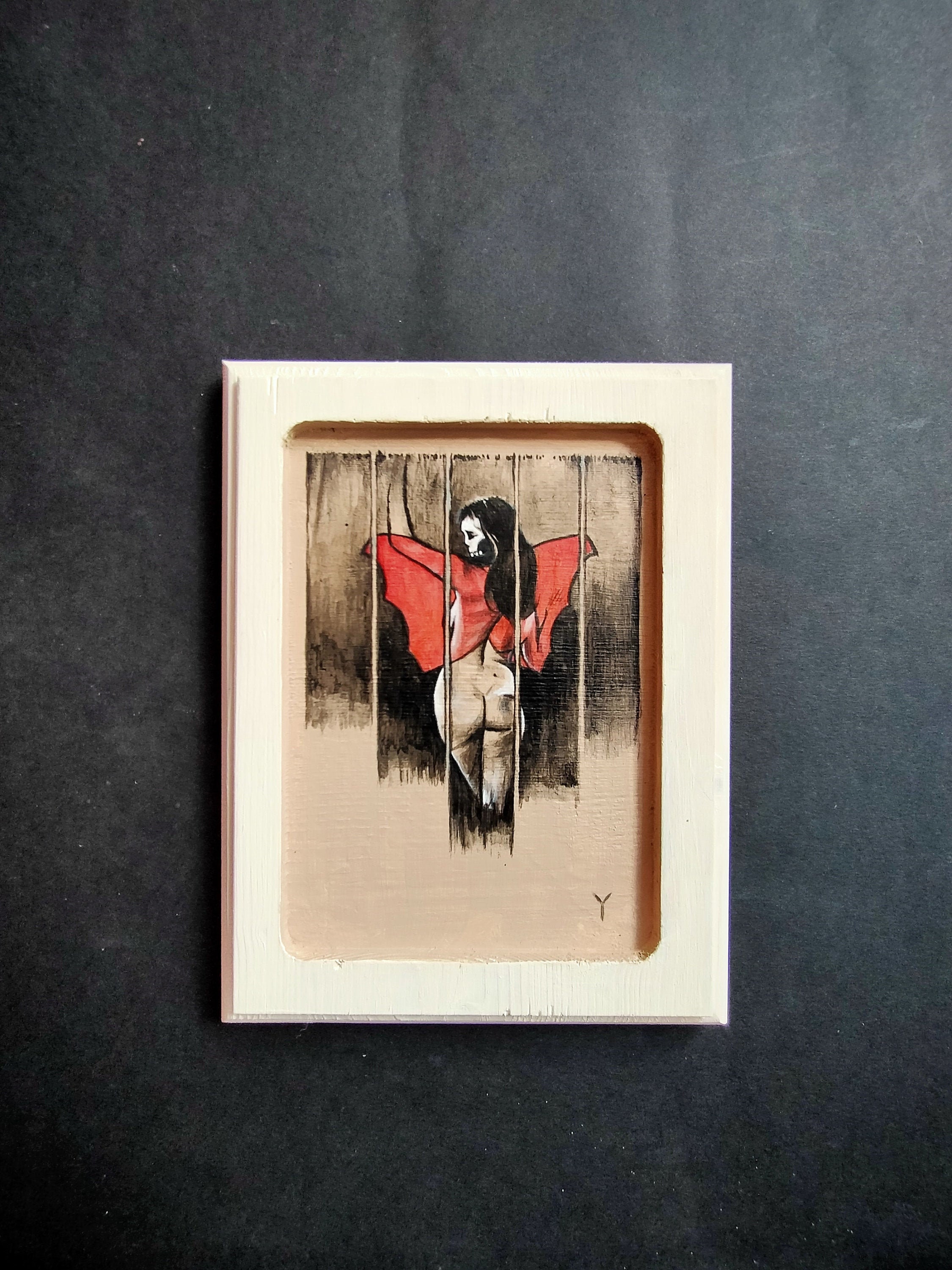 Unique Painting On Wood Red Vamp