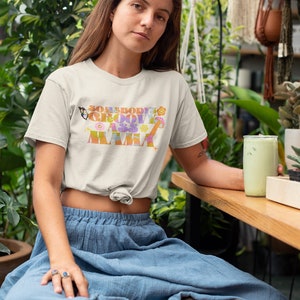 Somebody's Groovy Ass Mama | Groovy Moms-shirt | Groovy mama-shirt | Hippie mama shirt | Jaren '70 moedershirt | Mama-shirt | Moederdagcadeau Sh afbeelding 2