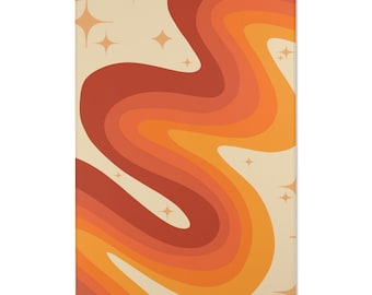 Könnte beinhalten: Abstrakter digitaler Kunstdruck im Retro-Stil mit einem wellenförmigen, fließenden Design in Orange-, Rot- und Gelbtönen auf cremefarbenem Hintergrund. Das Design erinnert an die Ästhetik der 1970er Jahre.