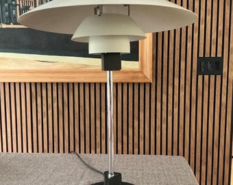 Louis Poulsen - Poul Henningsen PH 4/3-240 Table Lamp, White