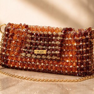 Bolso de noche de cristal ámbar / Cartera de mano con cuentas hecha a mano / Arte para vestir de Micado