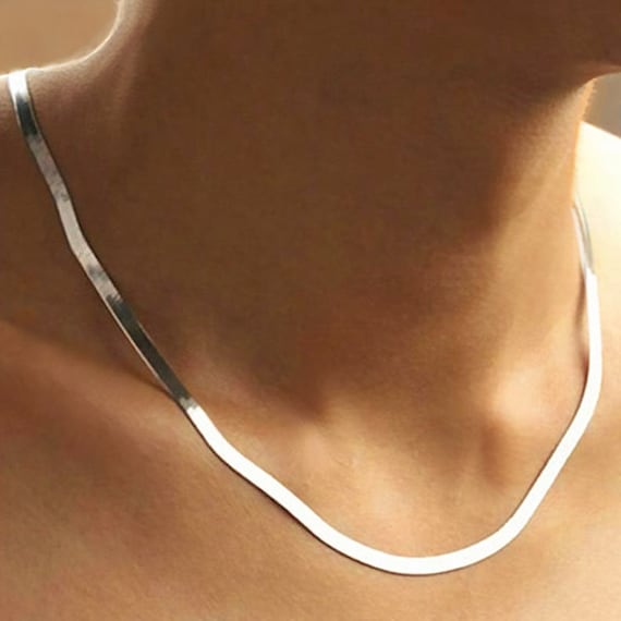Mens Silver Herringbone Necklace Flat 