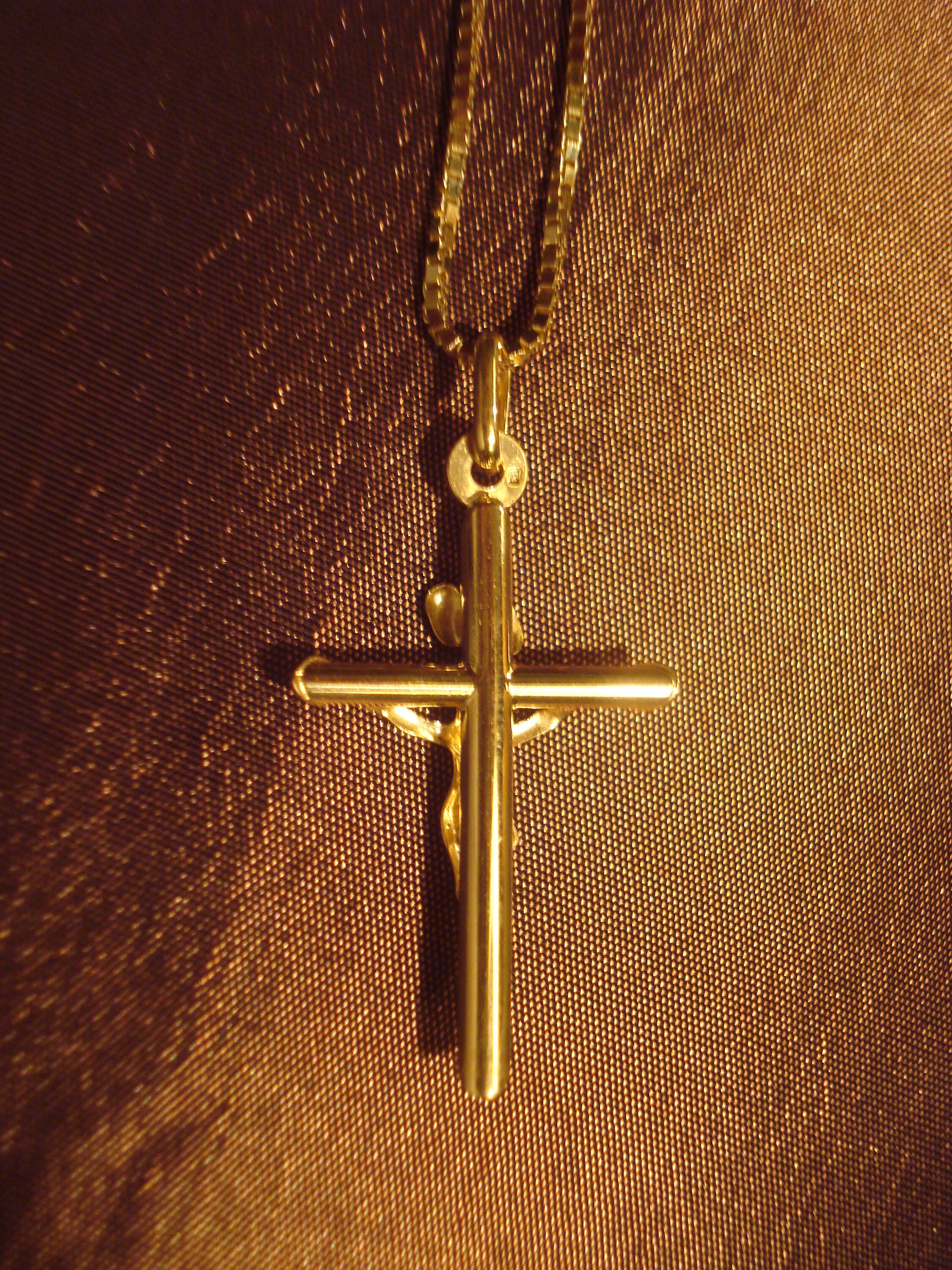 Solid Gold Crucifix Pendant Necklace 