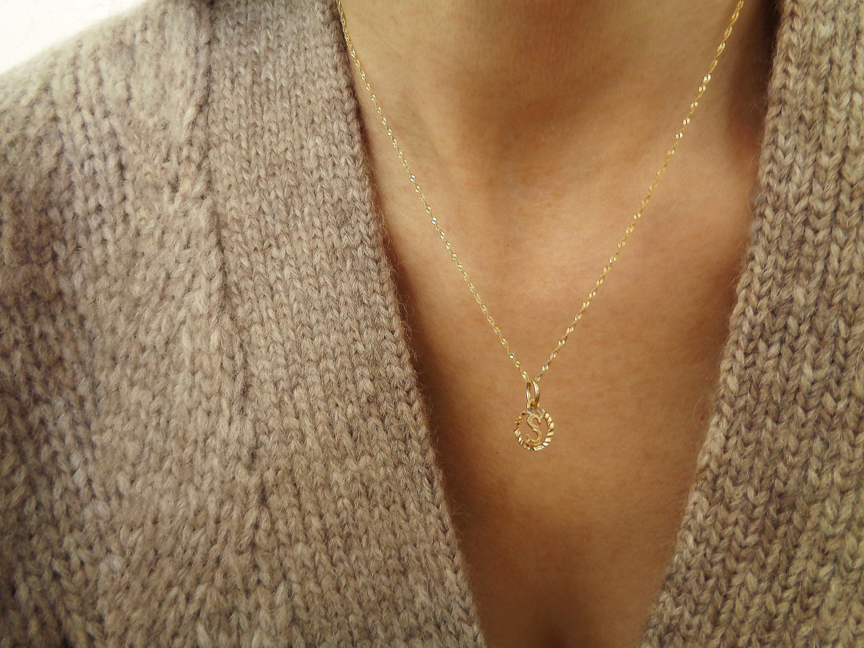 Gold 10k deals pendant