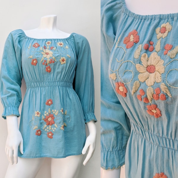 Vintage 1970s Light Blue Floral Embroidered Long Sleeve Tunic Top XS S