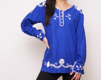Jaren '70 Geborduurde Blouse / jaren 1970 boer top, boho hippie shirt, boho tuniek top, bloemen geborduurd shirt, blauwe top, hippie top / S Small