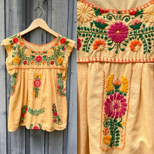 Vintage 70s Oaxacan Embroidered Top Floral Embroidery Mexican Blouse S Small