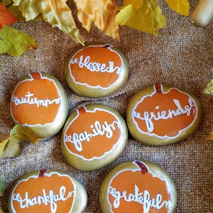 Thanksgiving themed painted rocks, pumpkin rocks, set of 6 Thanksgiving decorated rocks, housewarming gift, Thanksgiving decor, autumn decor image 2