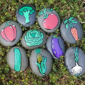 Hand-painted Vegetable Garden Stones | Vegetable markers | Garden markers | Painted rocks | Perfect gift for gardener | Gardener gift