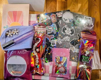 Blind Date With A Kindle | Blind Date With A Kindle Box | Blind Date With A Ebook | Surpise Kindle Book | Romance Reader | Thriller Reader |