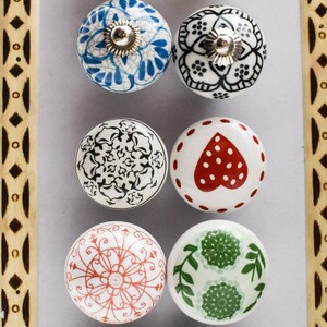 Ceramic Patterned Door Knobs – For Cupboards and Drawers