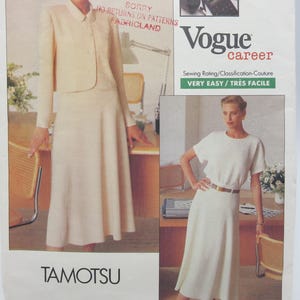 Vogue Very Easy Designer 3 Pieces Short Jacket, Skirt and Top by Tomatso 8 10 12 Bust 31.5&quot; to 34&quot; Uncut FF Vogue 2339 Career