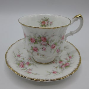 Paragon Victoriana Rose Demitasse Teacup and Saucer Gift Condition