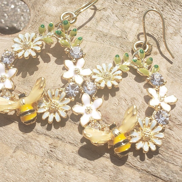 Bee Earrings // Honey Bee Flower Earrings// Bumble Bee Earrings// Gold Plated Flower and Plant Earrings// Nature-Inspired