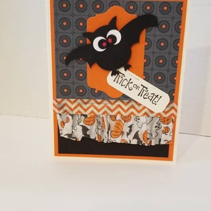 Ręcznie robiona świąteczna, upiorna karta na Halloween „Cukierek albo psikus”