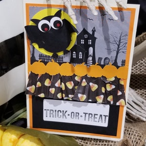 Ręcznie robiona świąteczna, upiorna karta na Halloween „Cukierek albo psikus”