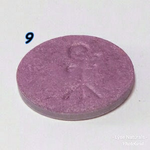 Mountbatten Pink - Pressed Blush - dewy finish